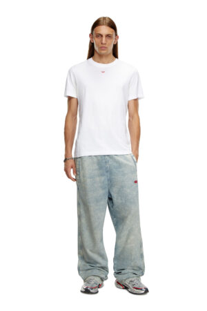 T-shirt with D patch
