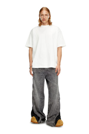 T-shirt with maxi oval D embroidery